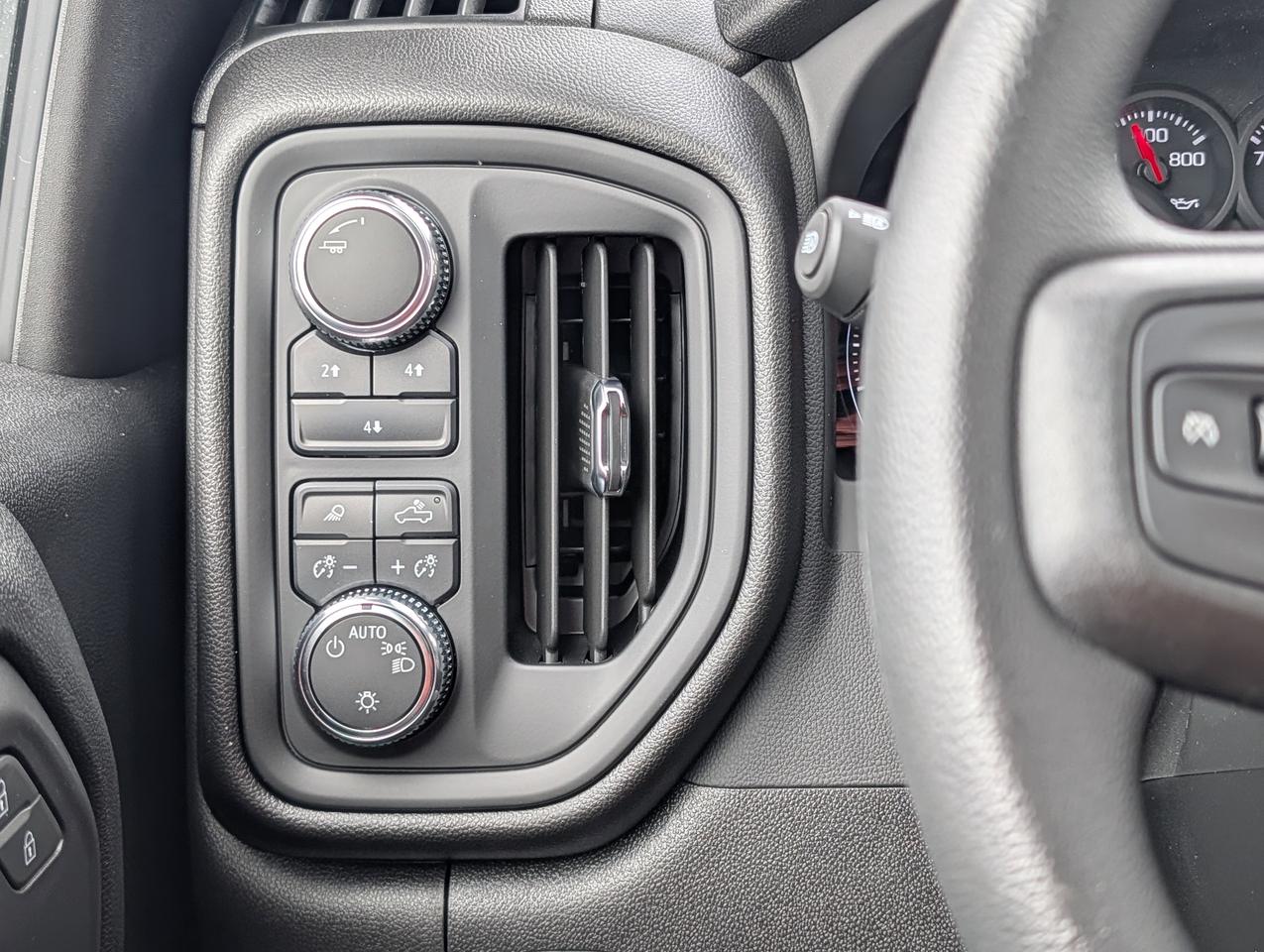 2025 GMC SIERRA 2500HD Pro Photo