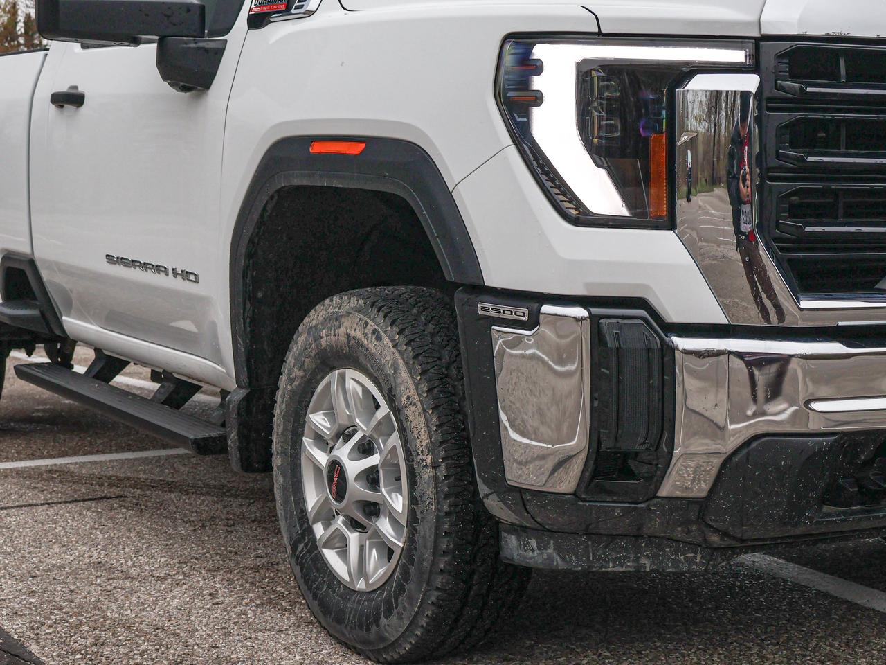 2025 GMC SIERRA 2500HD Pro Photo2