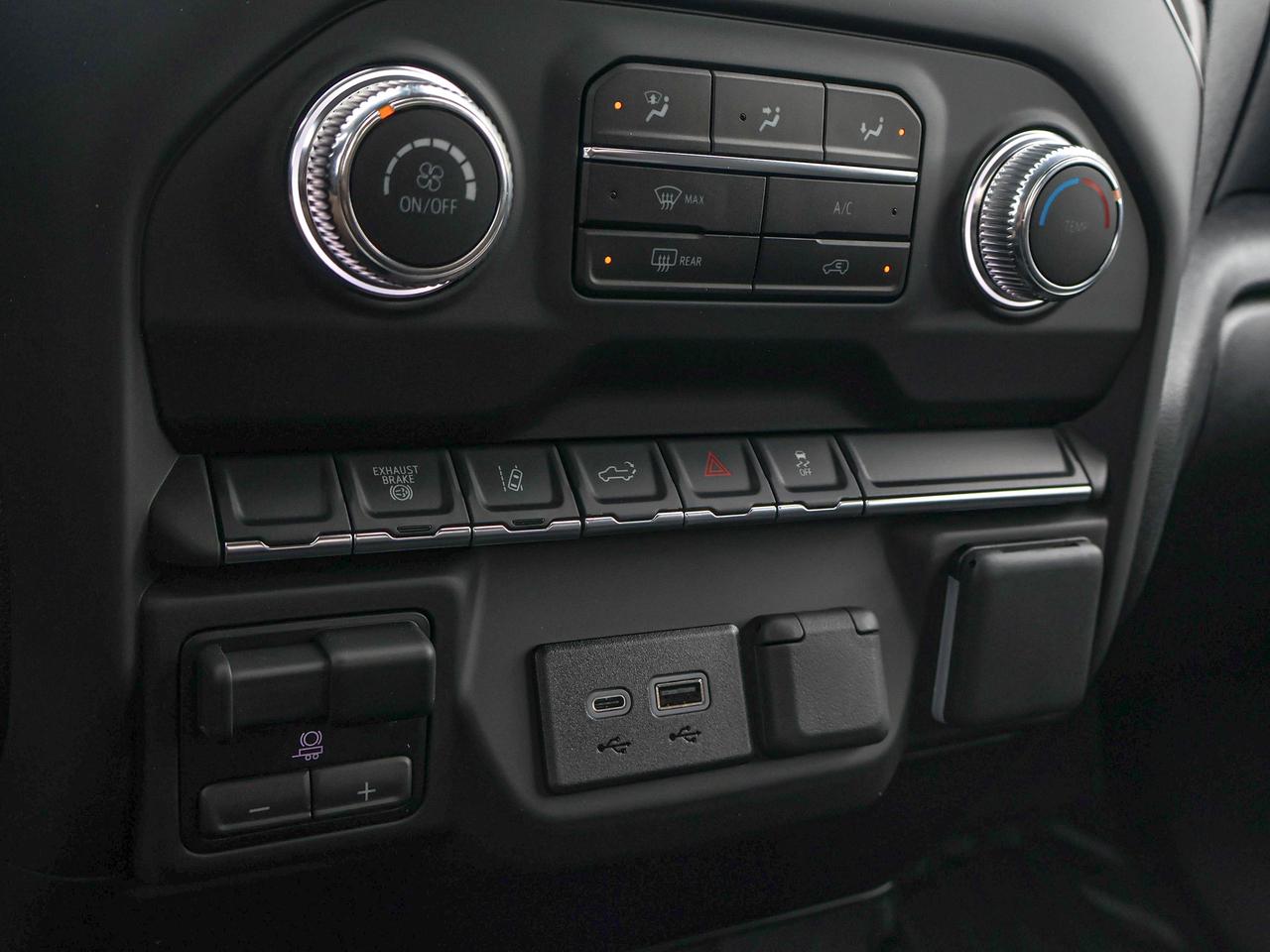 2025 GMC SIERRA 2500HD Pro Photo