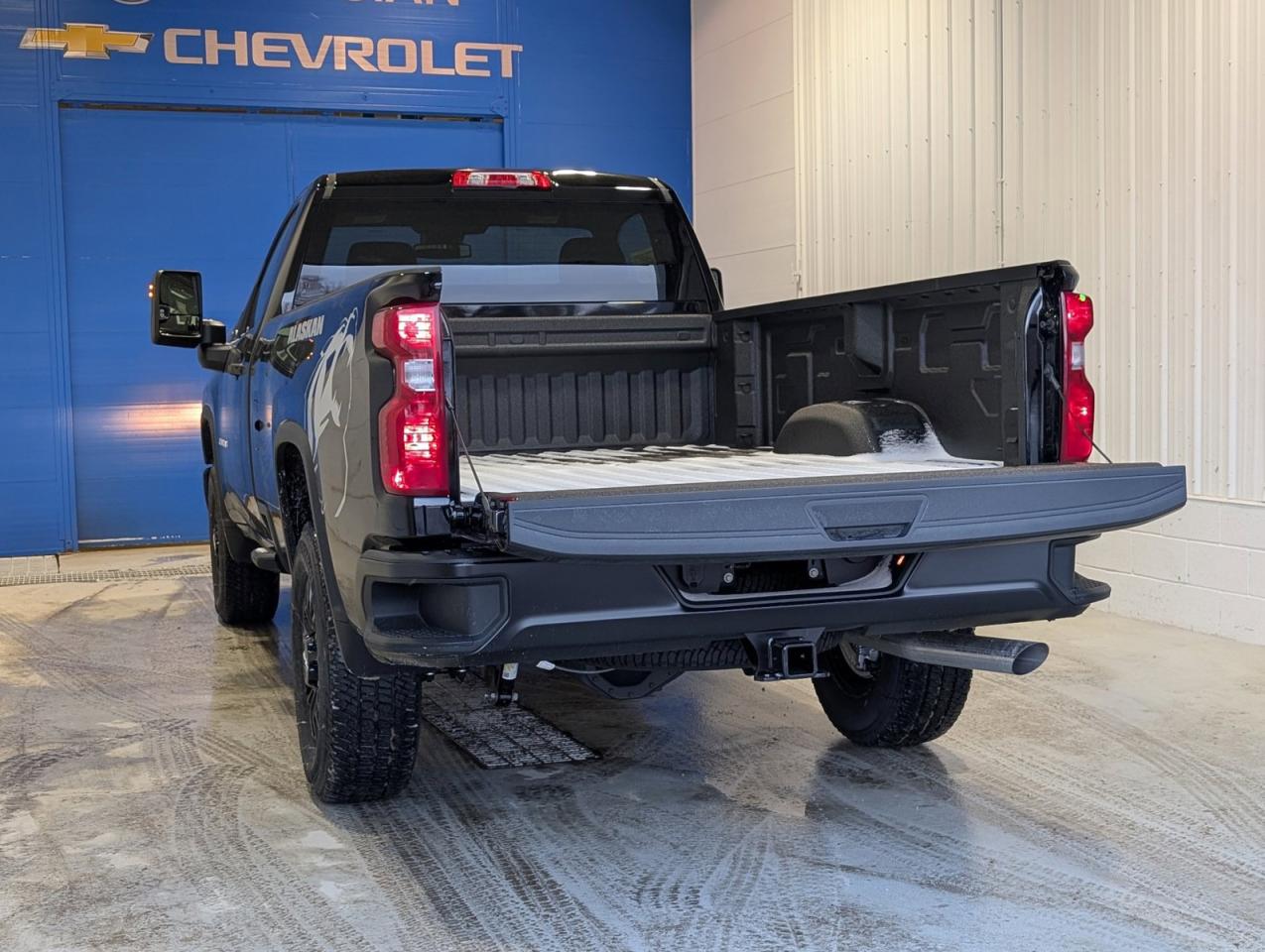 2025 Chevrolet SILVERADO 2500HD Work Truck Photo