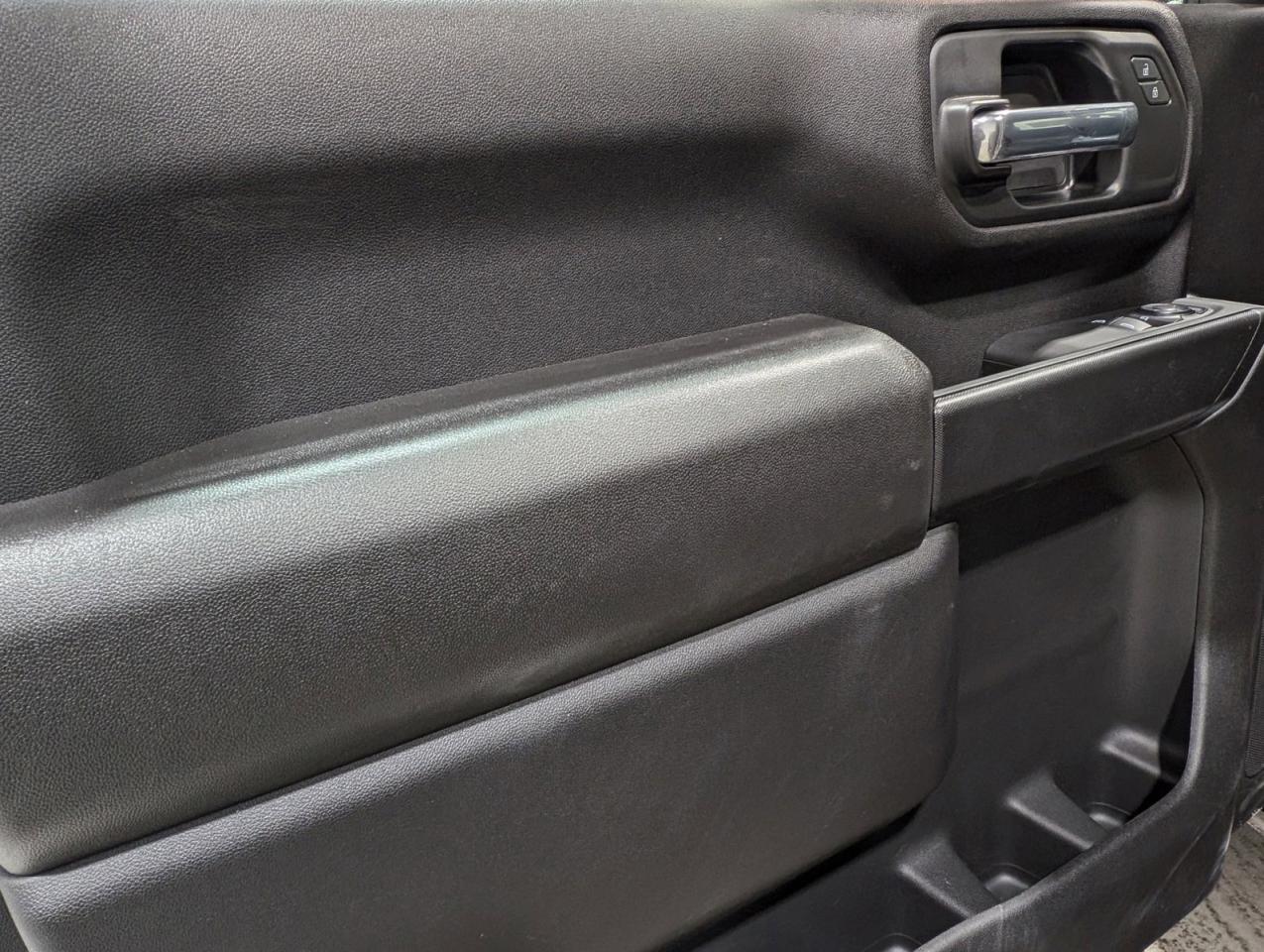 2025 Chevrolet SILVERADO 2500HD Work Truck Photo