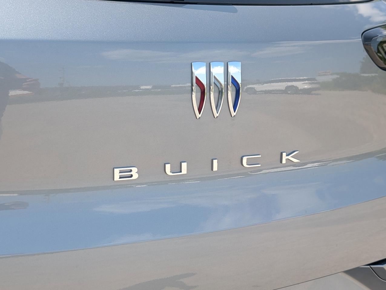 2026 Buick Encore GX Avenir Photo