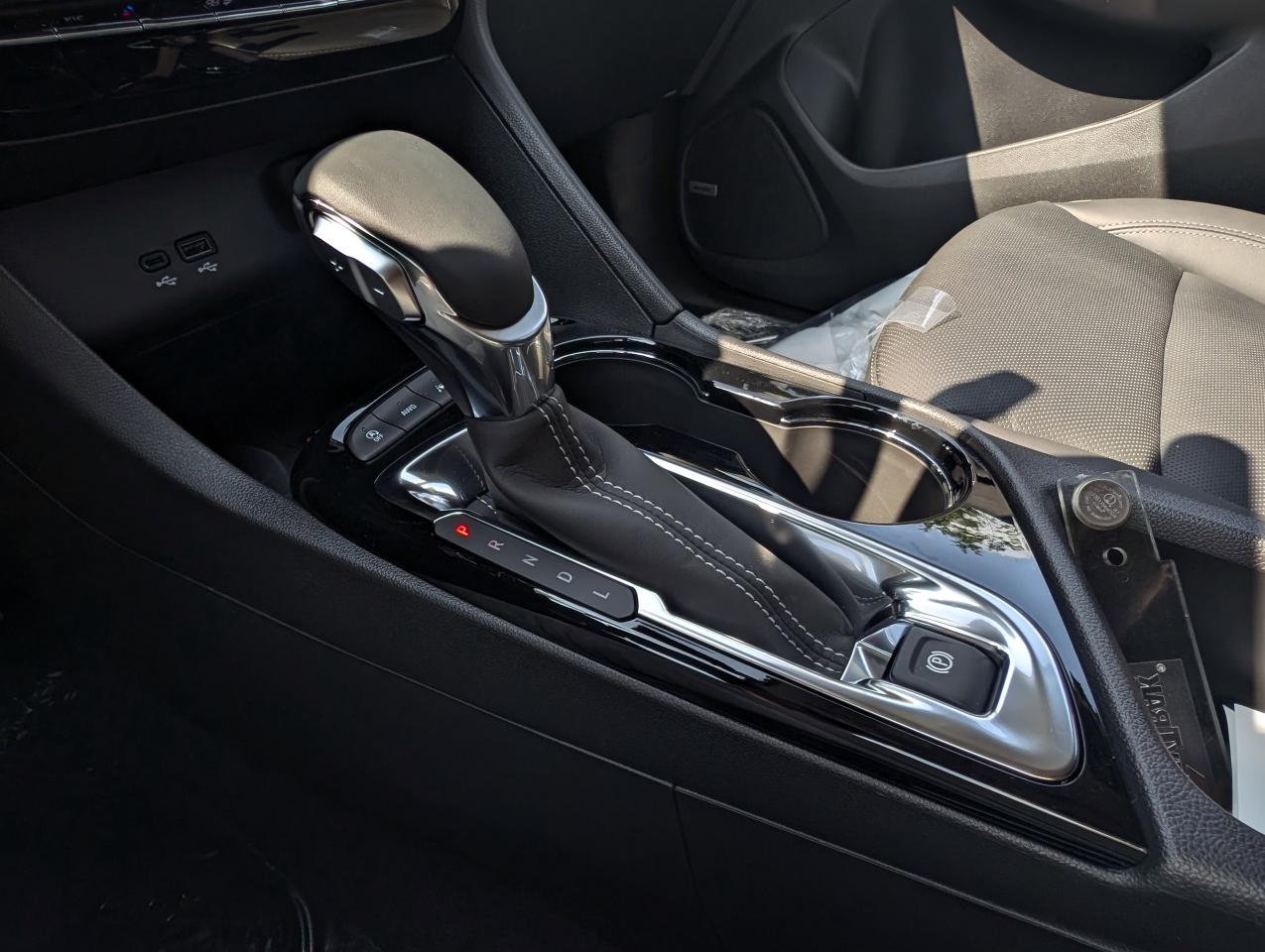 2026 Buick Encore GX Avenir Photo