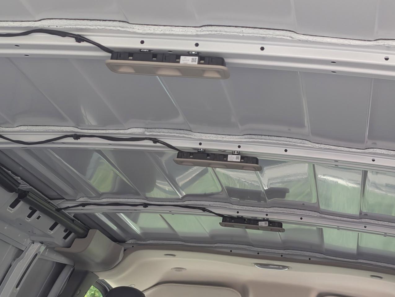 2025 Chevrolet Express Cargo Van  Photo