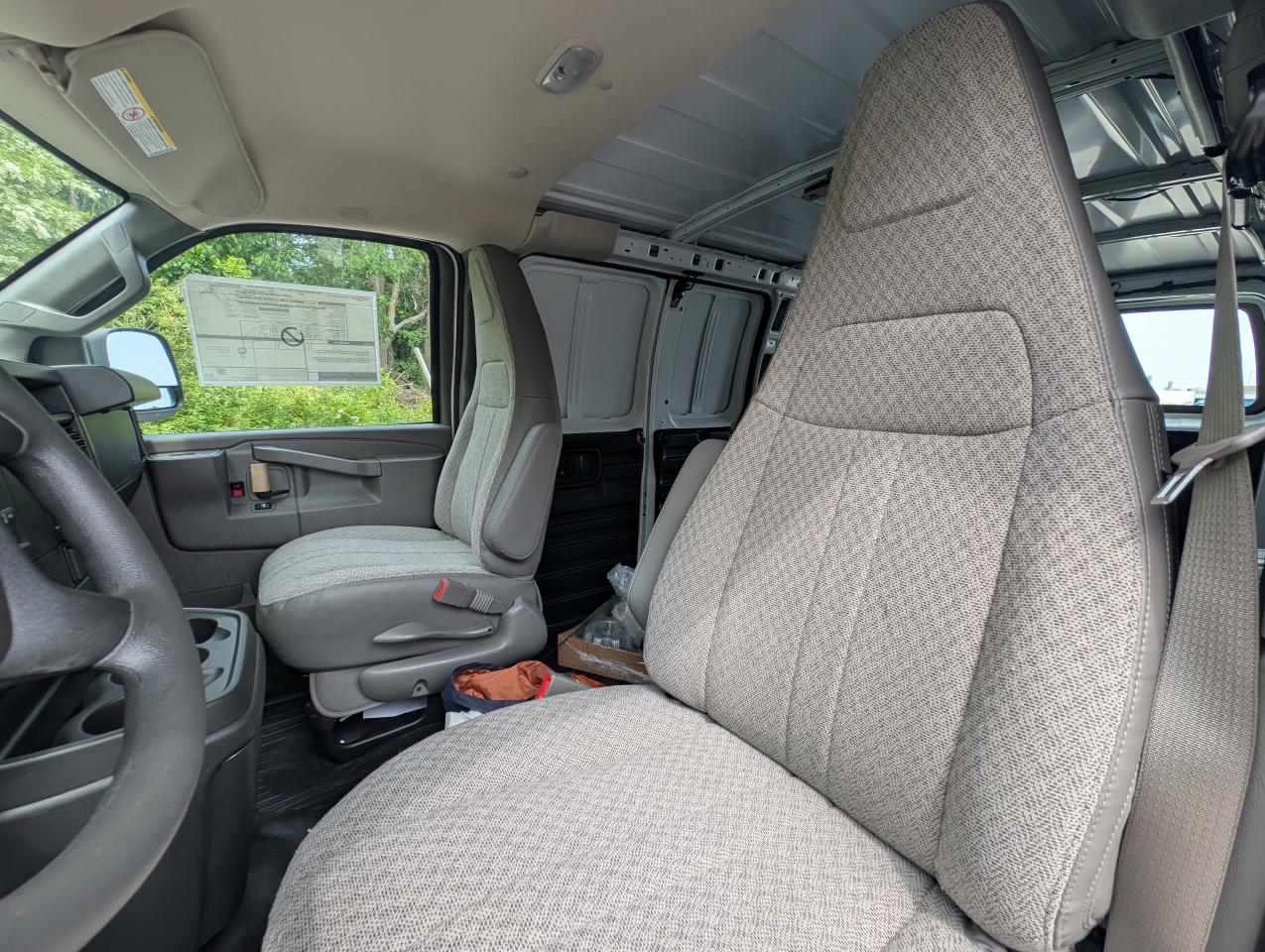 2025 Chevrolet Express Cargo Van  Photo