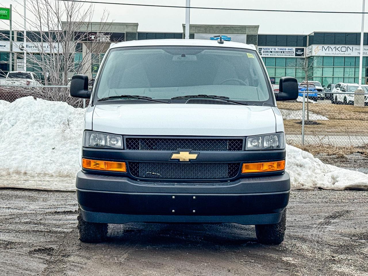 2025 Chevrolet Express Cargo Van  Photo
