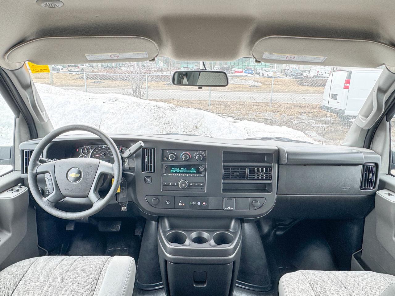 2025 Chevrolet Express Cargo Van  Photo