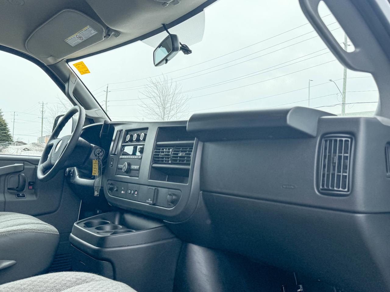 2025 Chevrolet Express Cargo Van  Photo