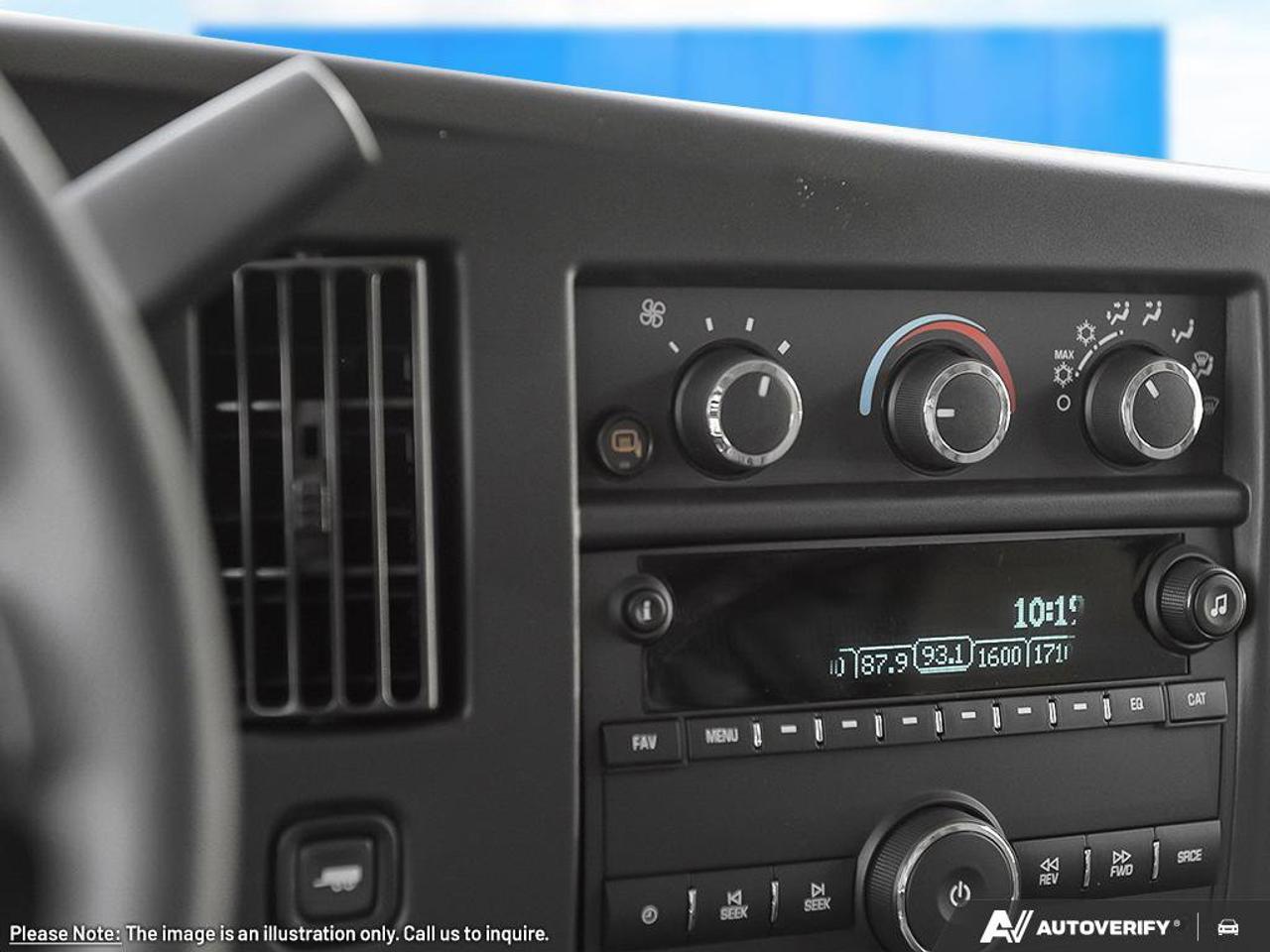 2025 Chevrolet Express Cargo Van  Photo