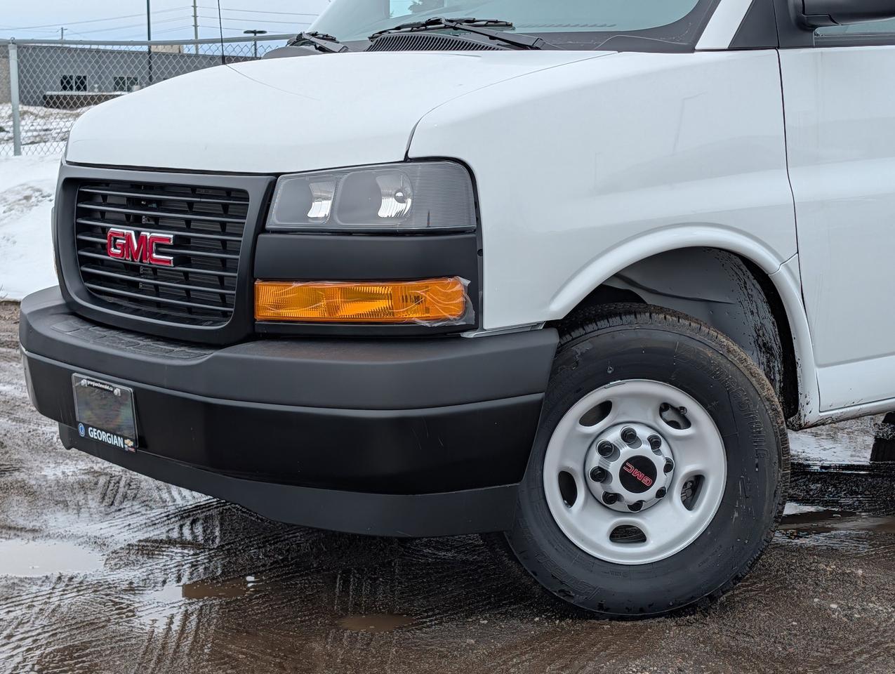 2025 GMC Savana Cargo Van  Photo