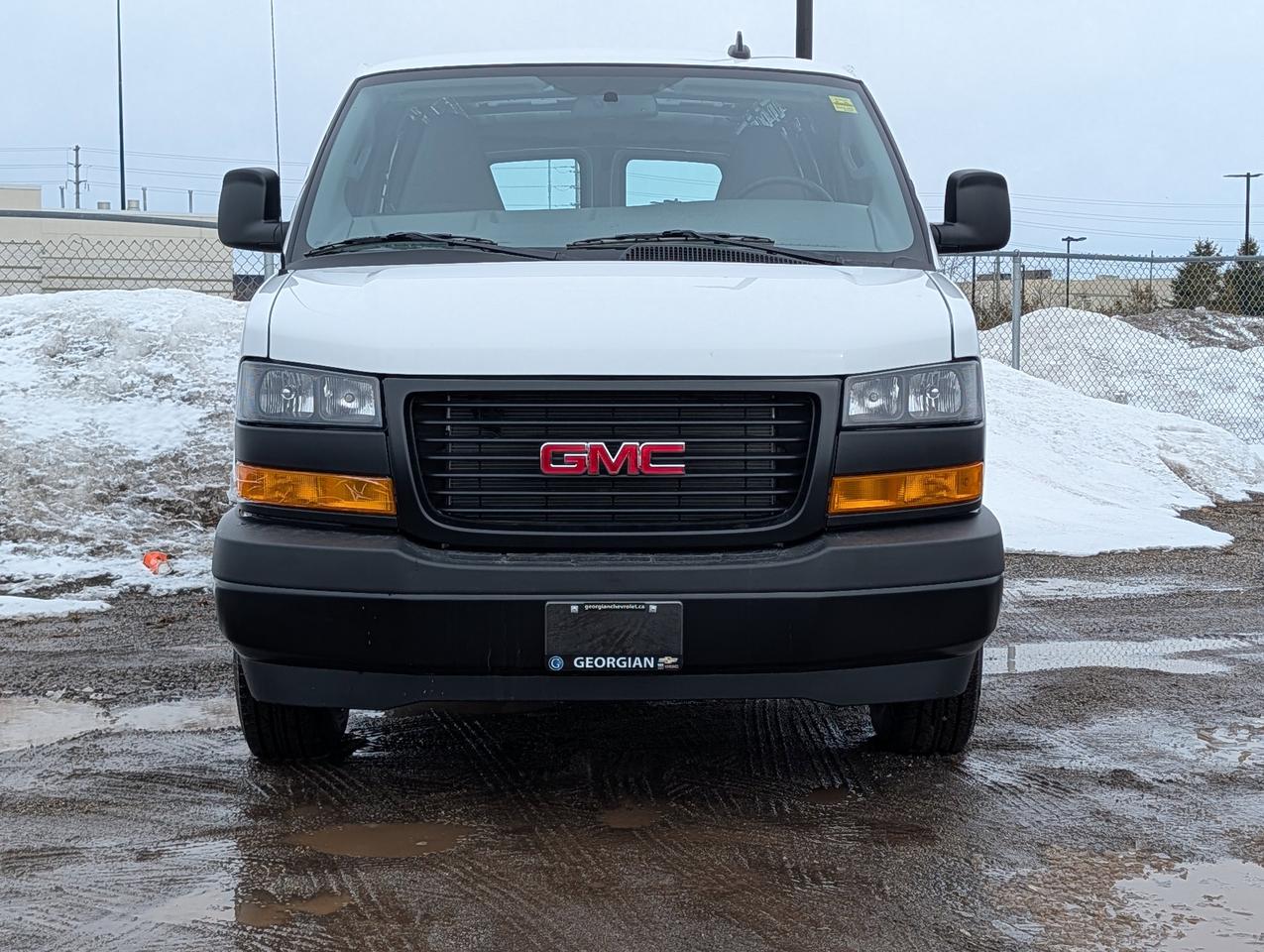 2025 GMC Savana Cargo Van  Photo4