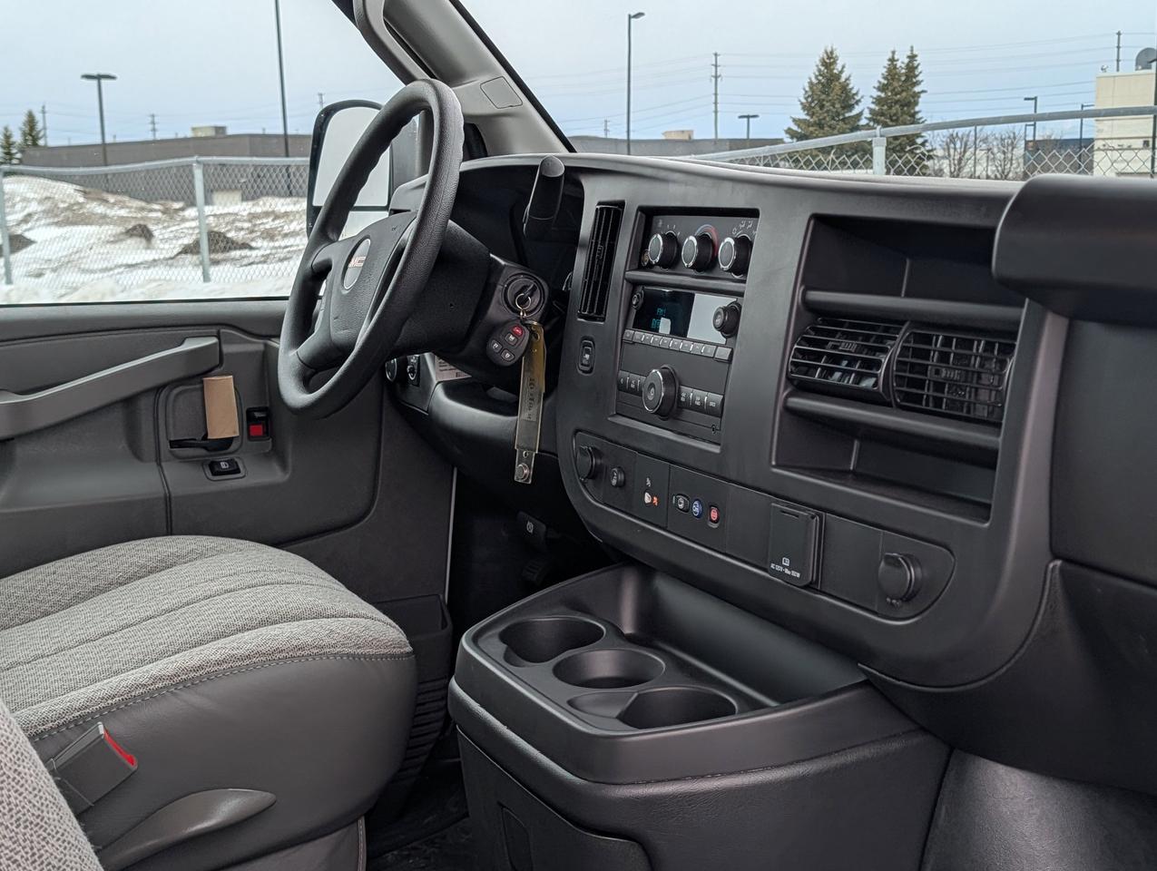 2025 GMC Savana Cargo Van  Photo