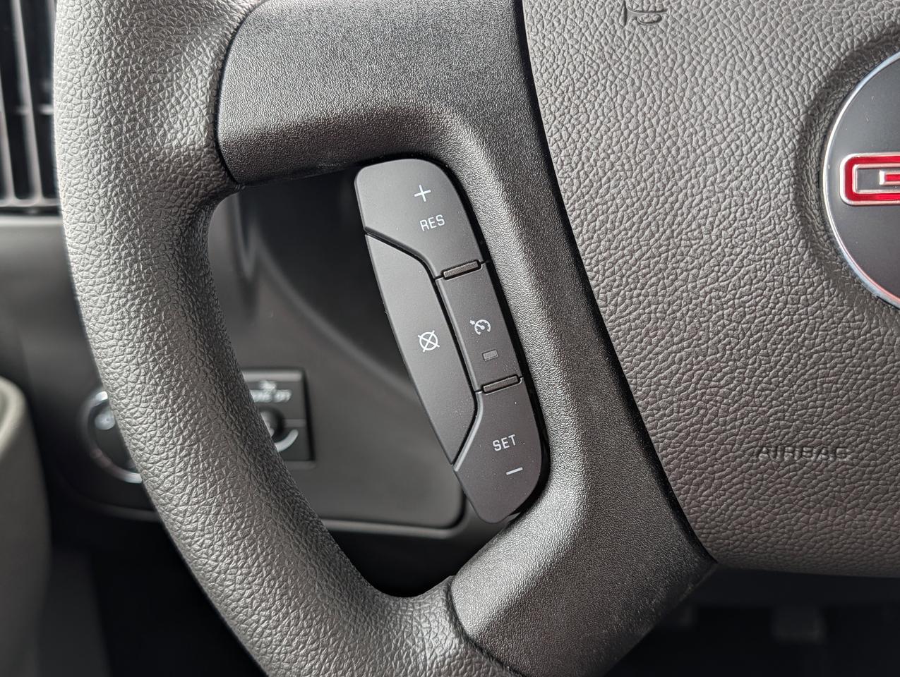 2025 GMC Savana Cargo Van  Photo