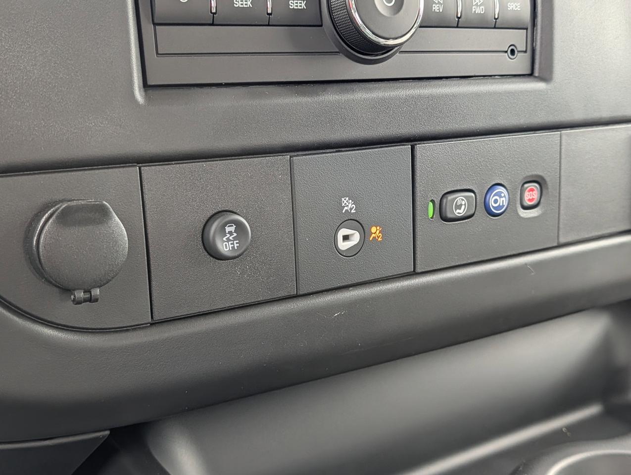 2025 GMC Savana Cargo Van  Photo