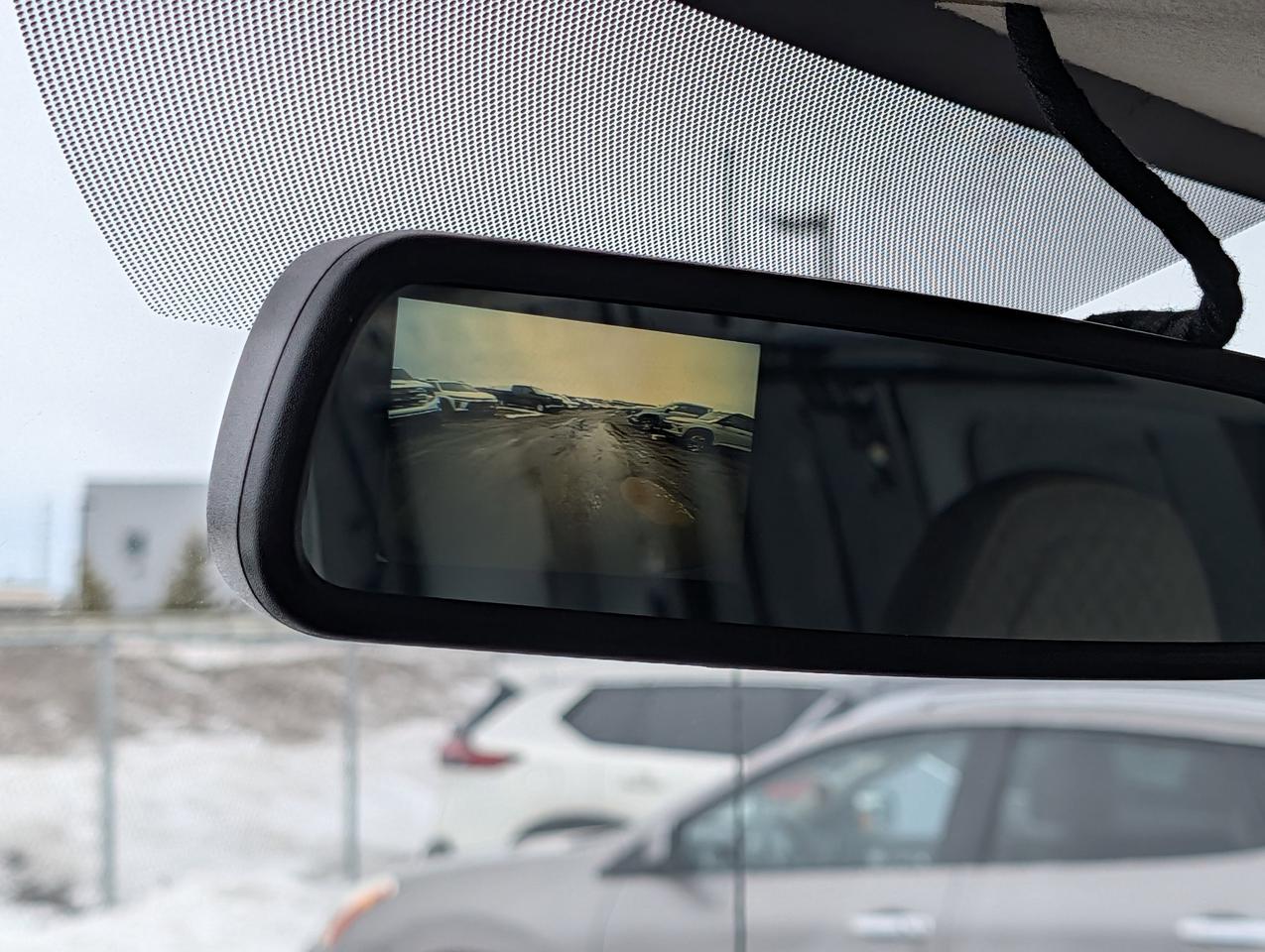 2025 GMC Savana Cargo Van  Photo