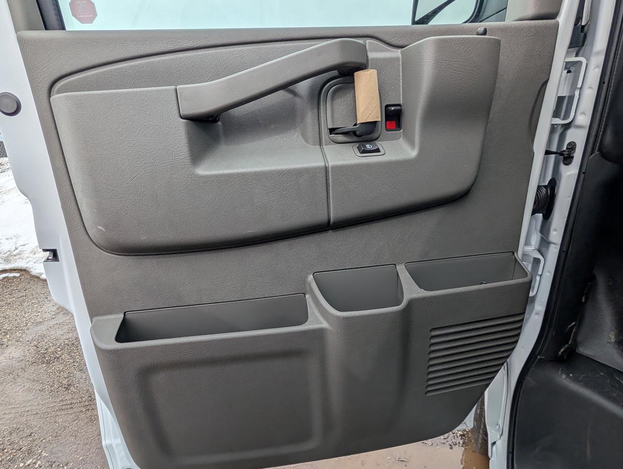 2025 GMC Savana Cargo Van  Photo