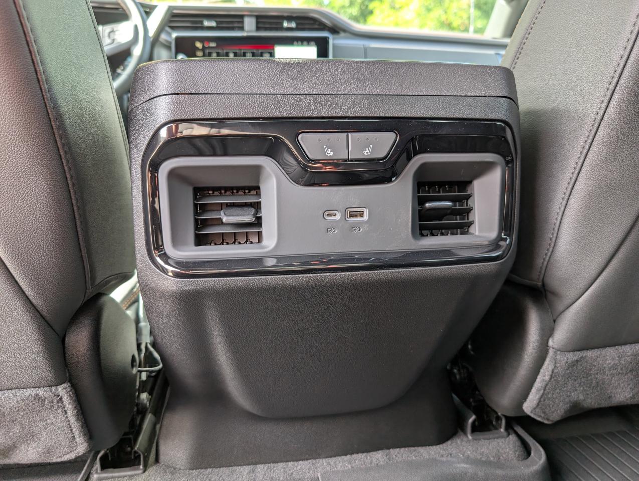 2025 GMC SIERRA 2500HD AT4 Photo