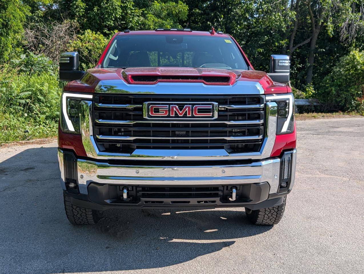 2025 GMC SIERRA 2500HD SLT Photo