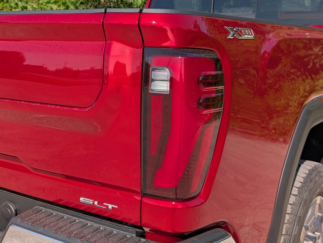 2025 GMC SIERRA 2500HD SLT Photo