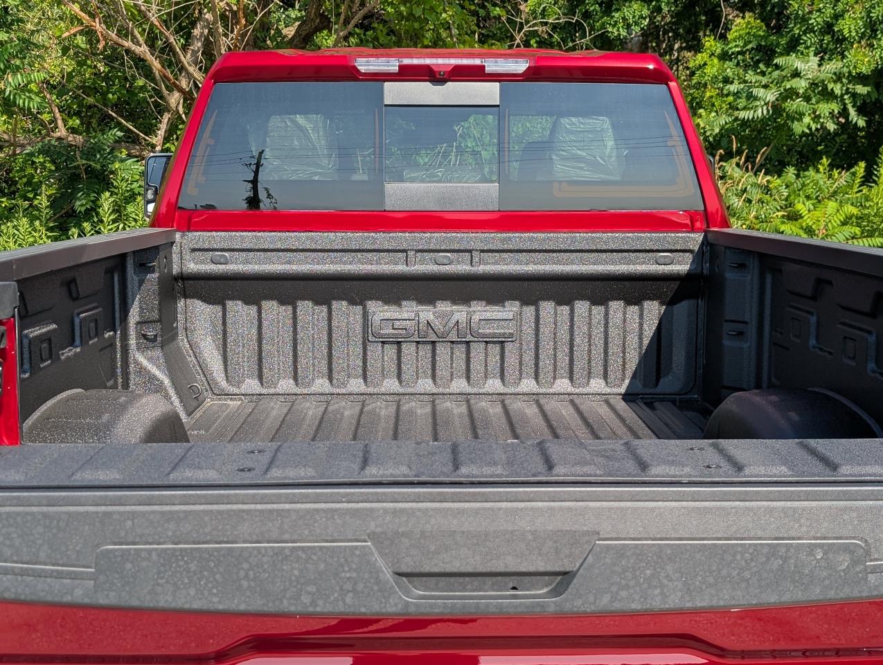 2025 GMC SIERRA 2500HD SLT Photo
