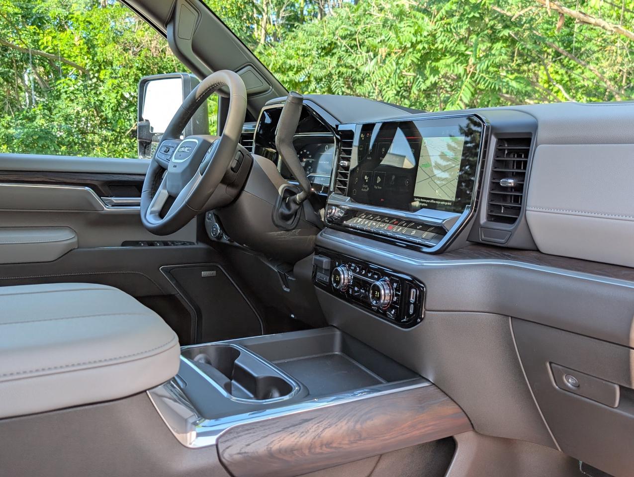 2025 GMC SIERRA 2500HD SLT Photo