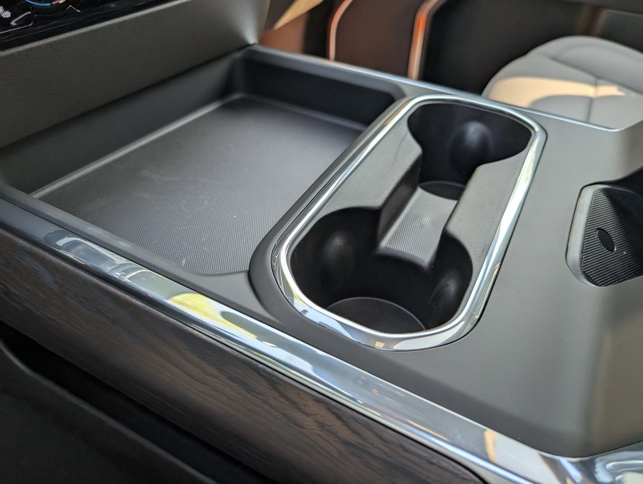 2025 GMC SIERRA 2500HD SLT Photo