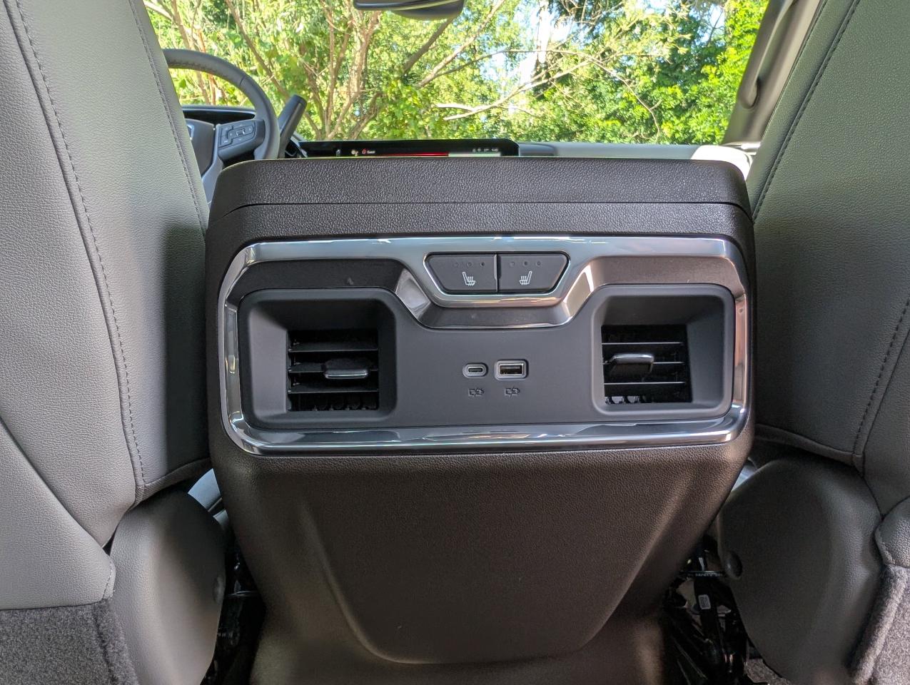 2025 GMC SIERRA 2500HD SLT Photo