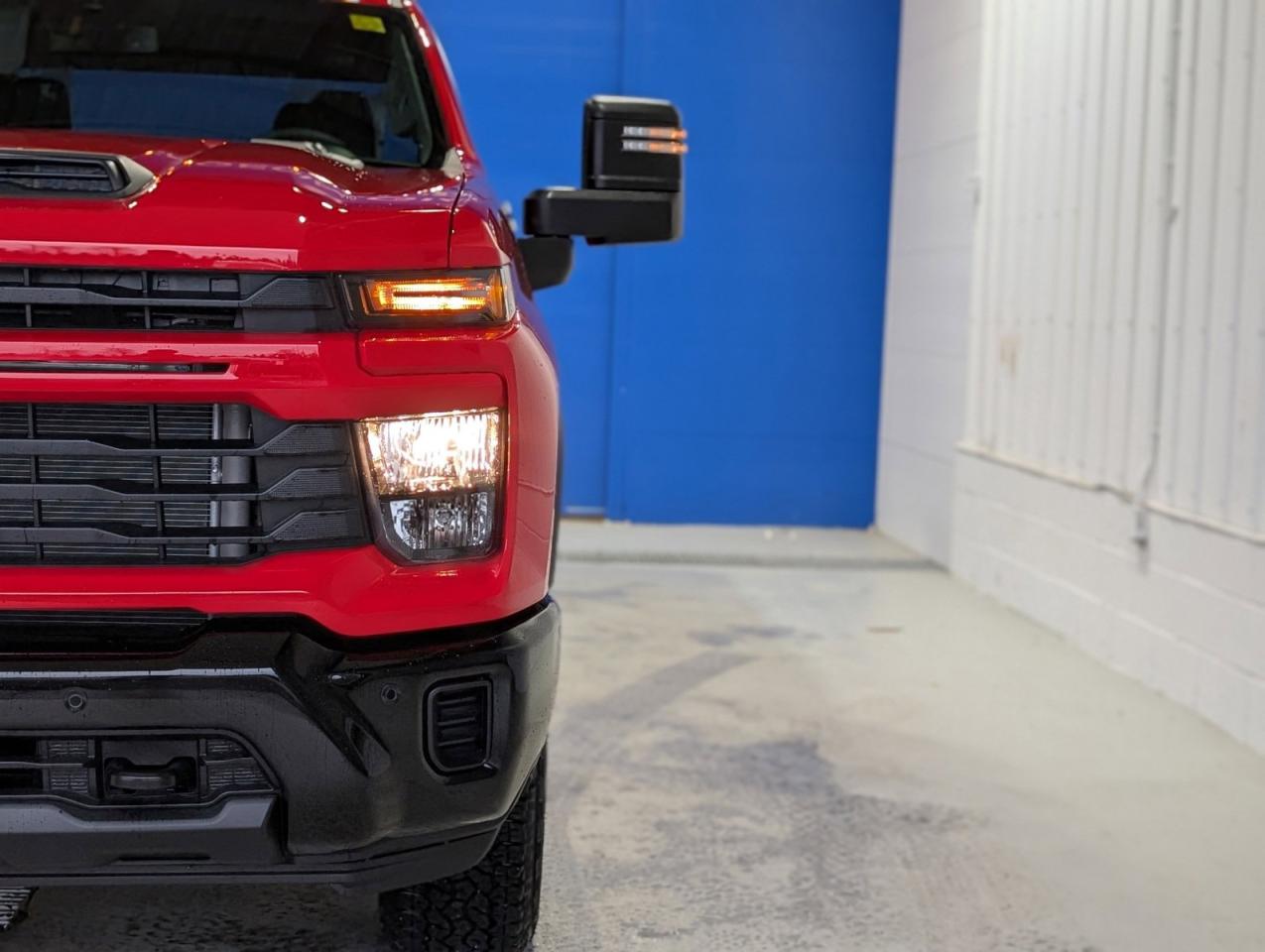 2025 Chevrolet SILVERADO 2500HD Custom Photo