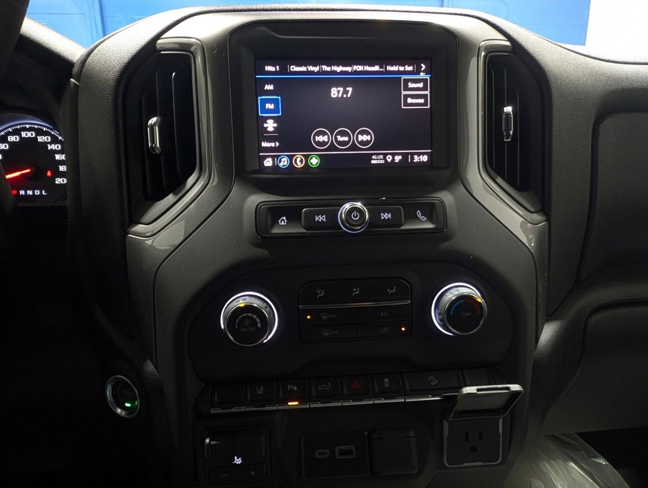 2025 Chevrolet SILVERADO 2500HD Custom Photo