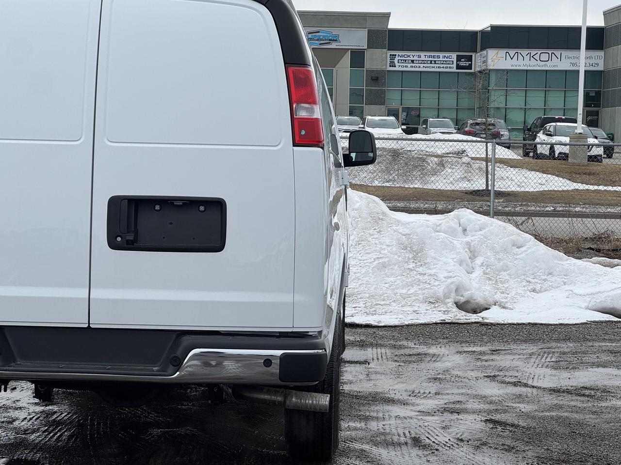 2024 Chevrolet Express Cargo Van  Photo