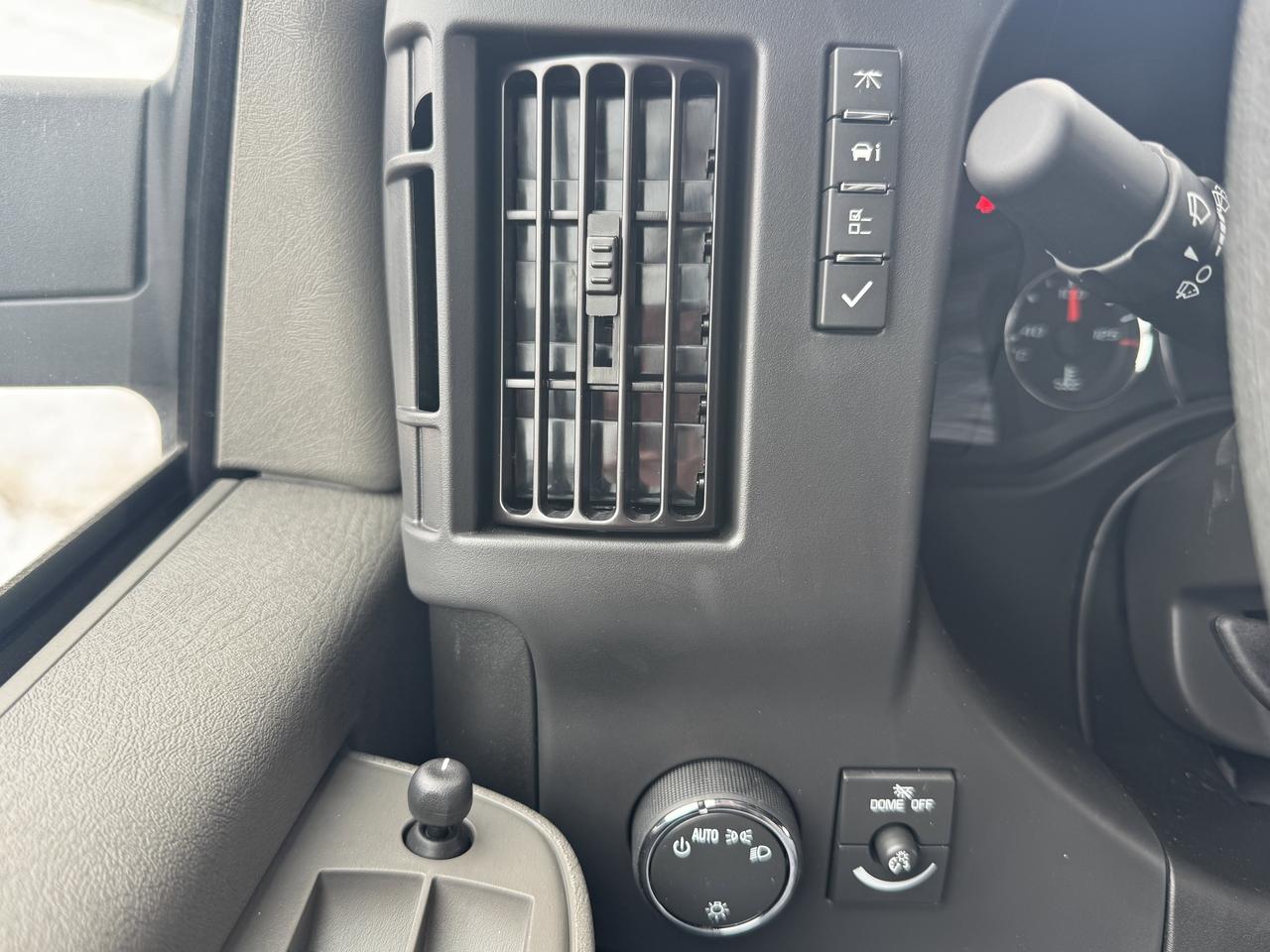 2024 Chevrolet Express Cargo Van  Photo