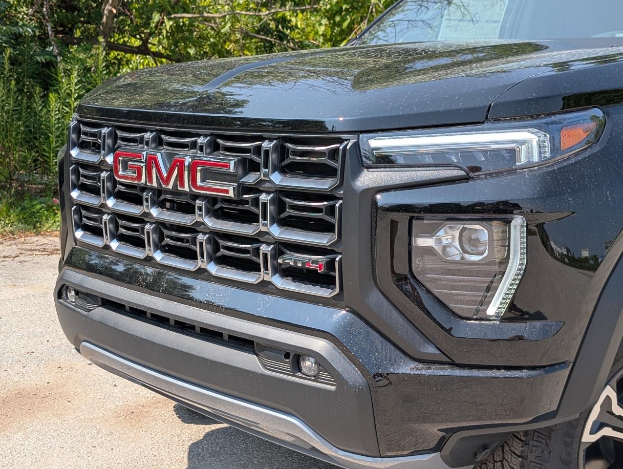 2025 GMC Canyon AT4 Photo