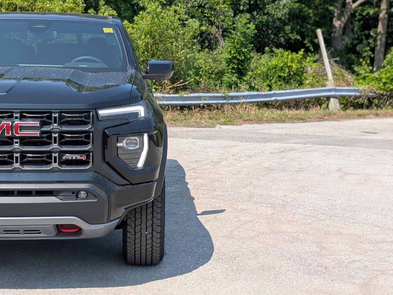 2025 GMC Canyon AT4 Photo