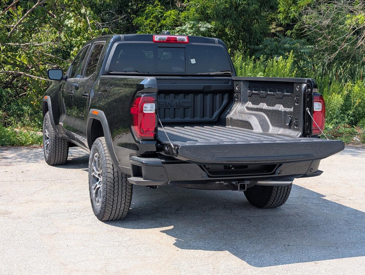 2025 GMC Canyon AT4 Photo