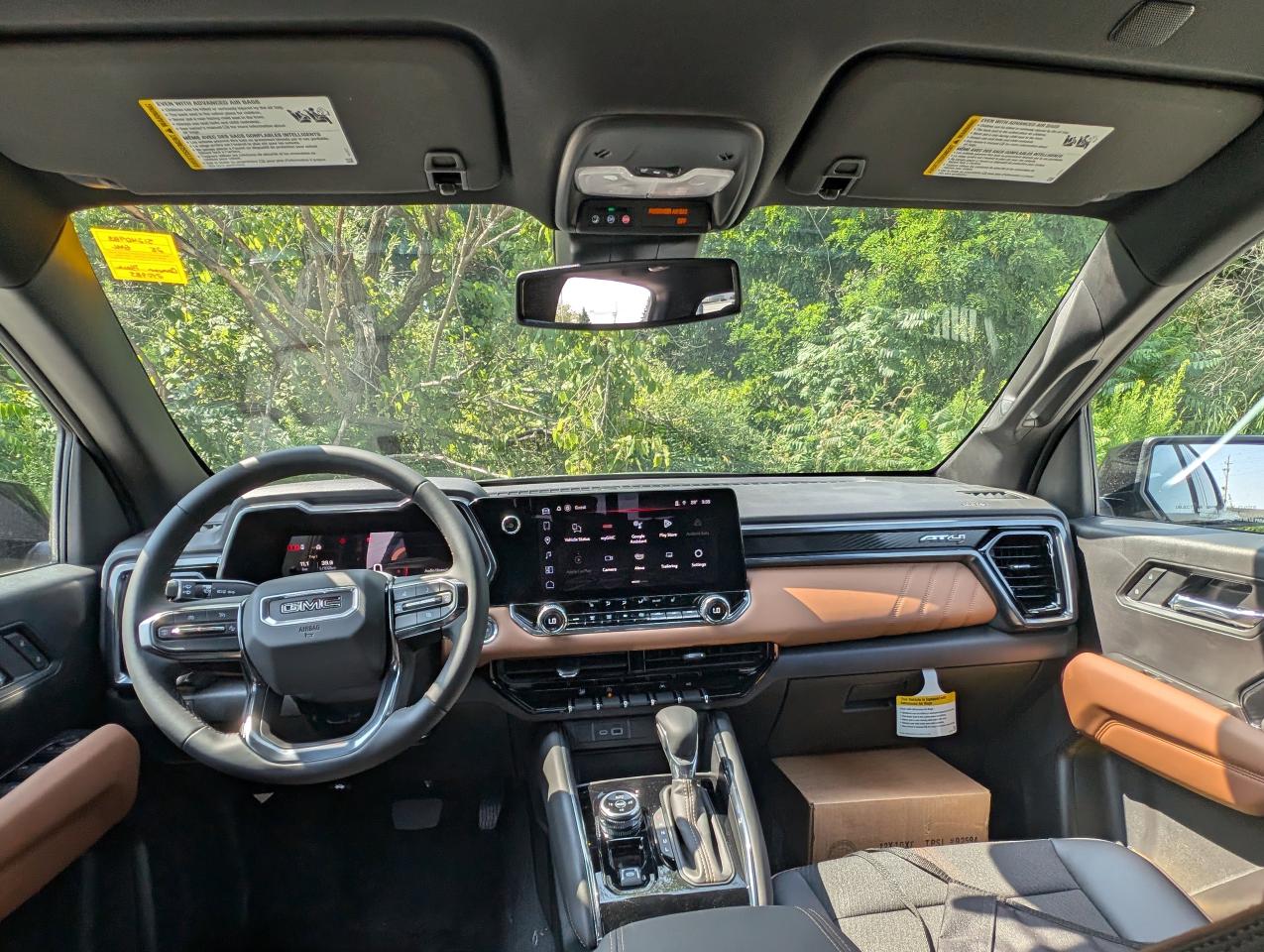 2025 GMC Canyon AT4 Photo