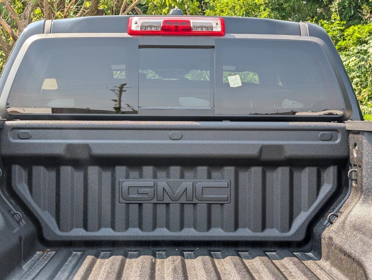 2025 GMC Canyon AT4 Photo