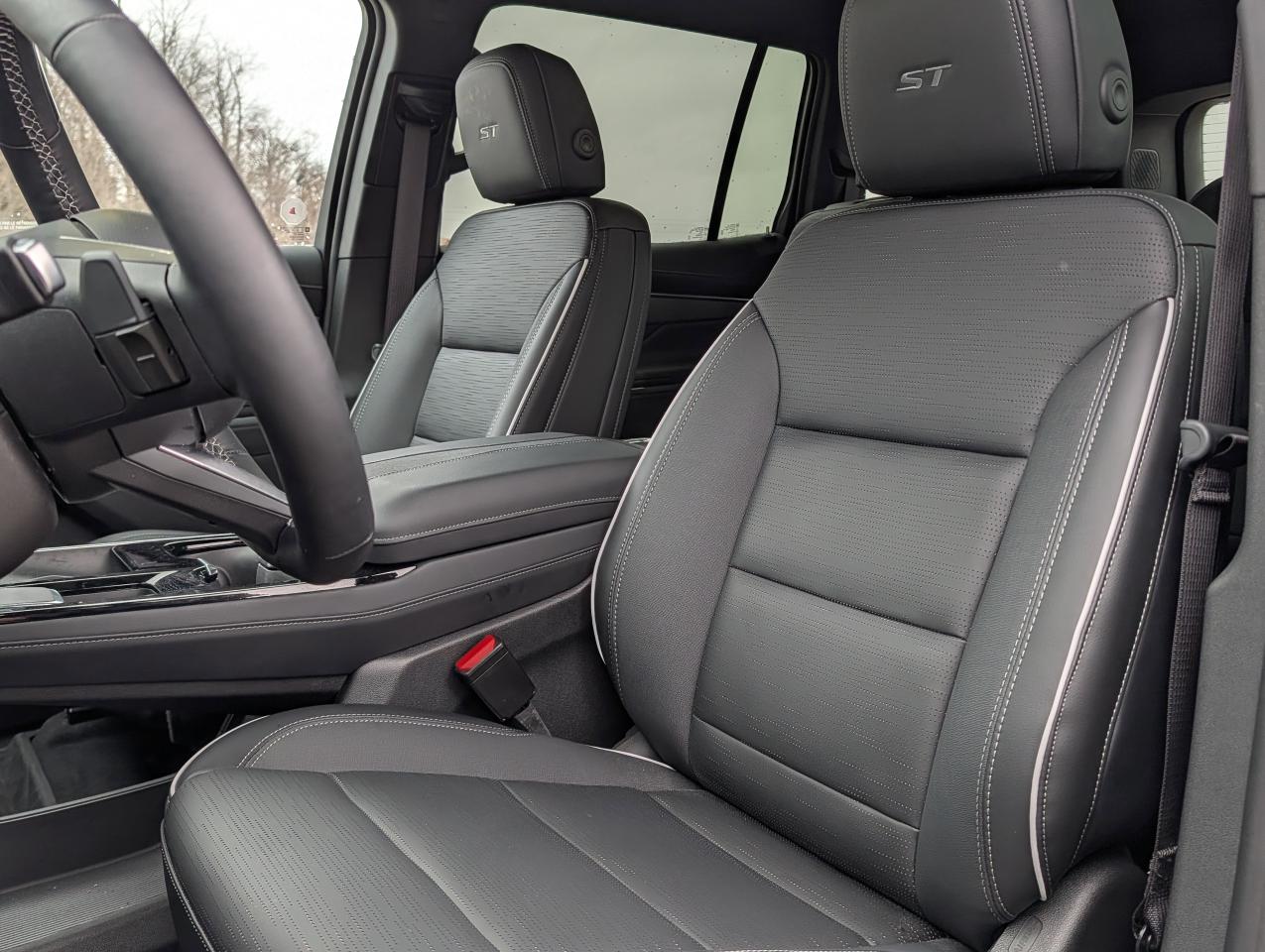 2025 Buick Enclave Sport Touring Photo