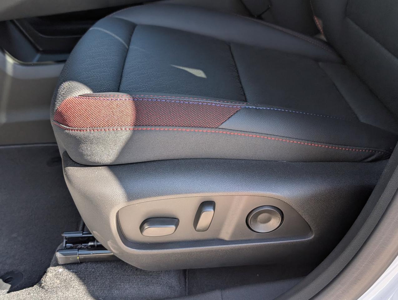 2026 Chevrolet Equinox AWD RS Photo