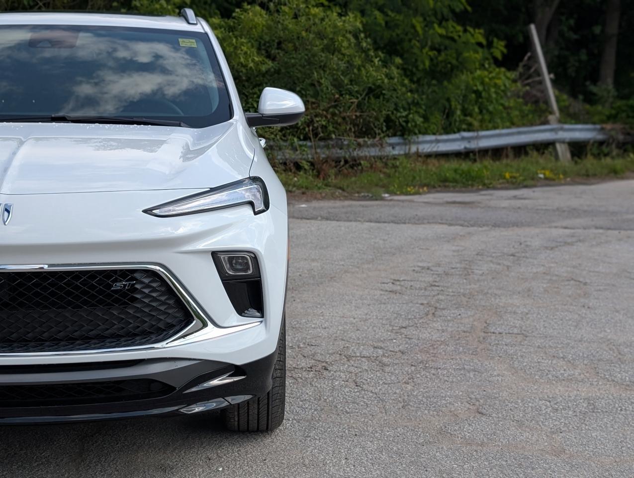 2026 Buick Encore GX Sport Touring Photo4