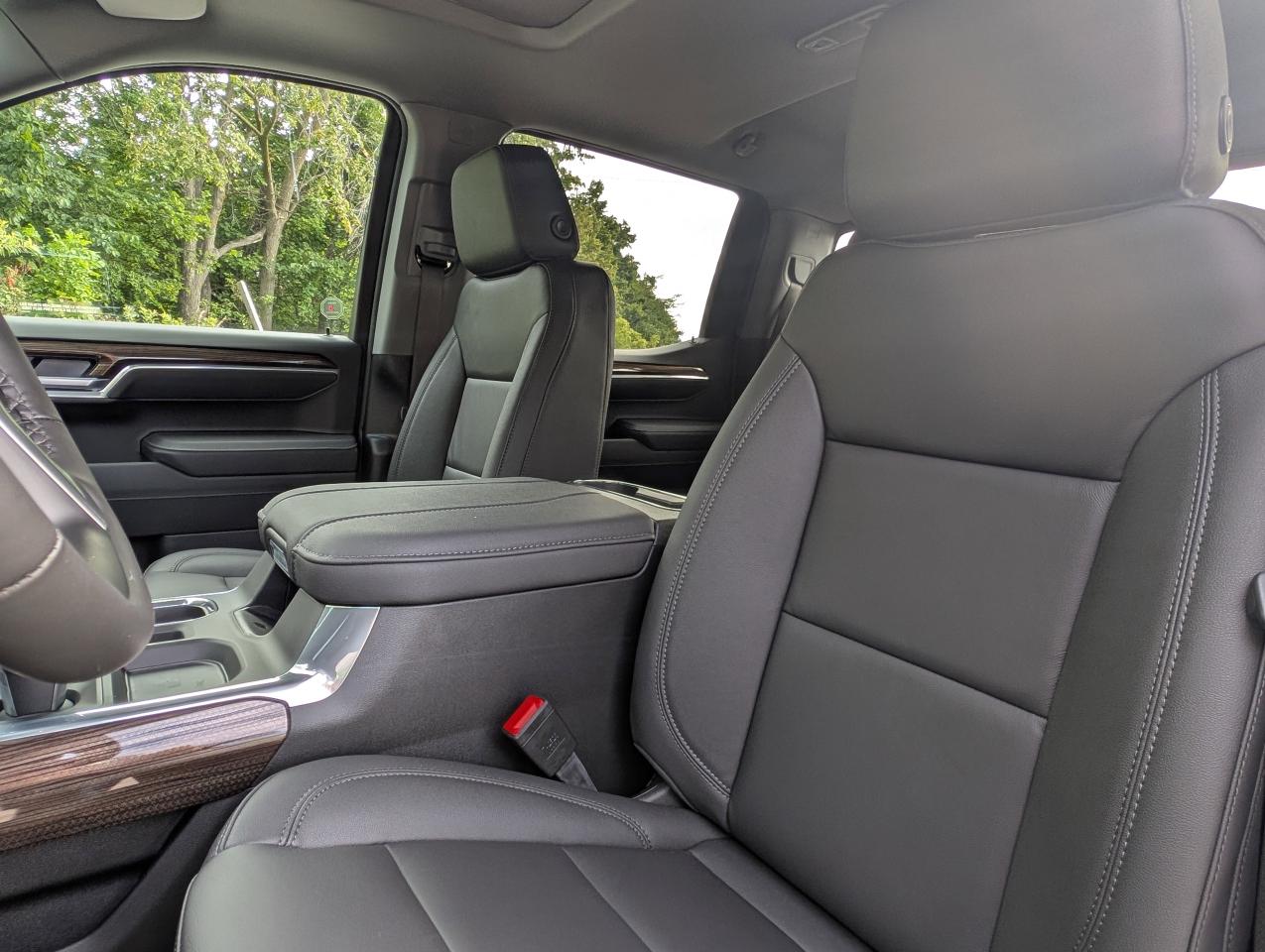 2026 Chevrolet Silverado 1500 RST Photo