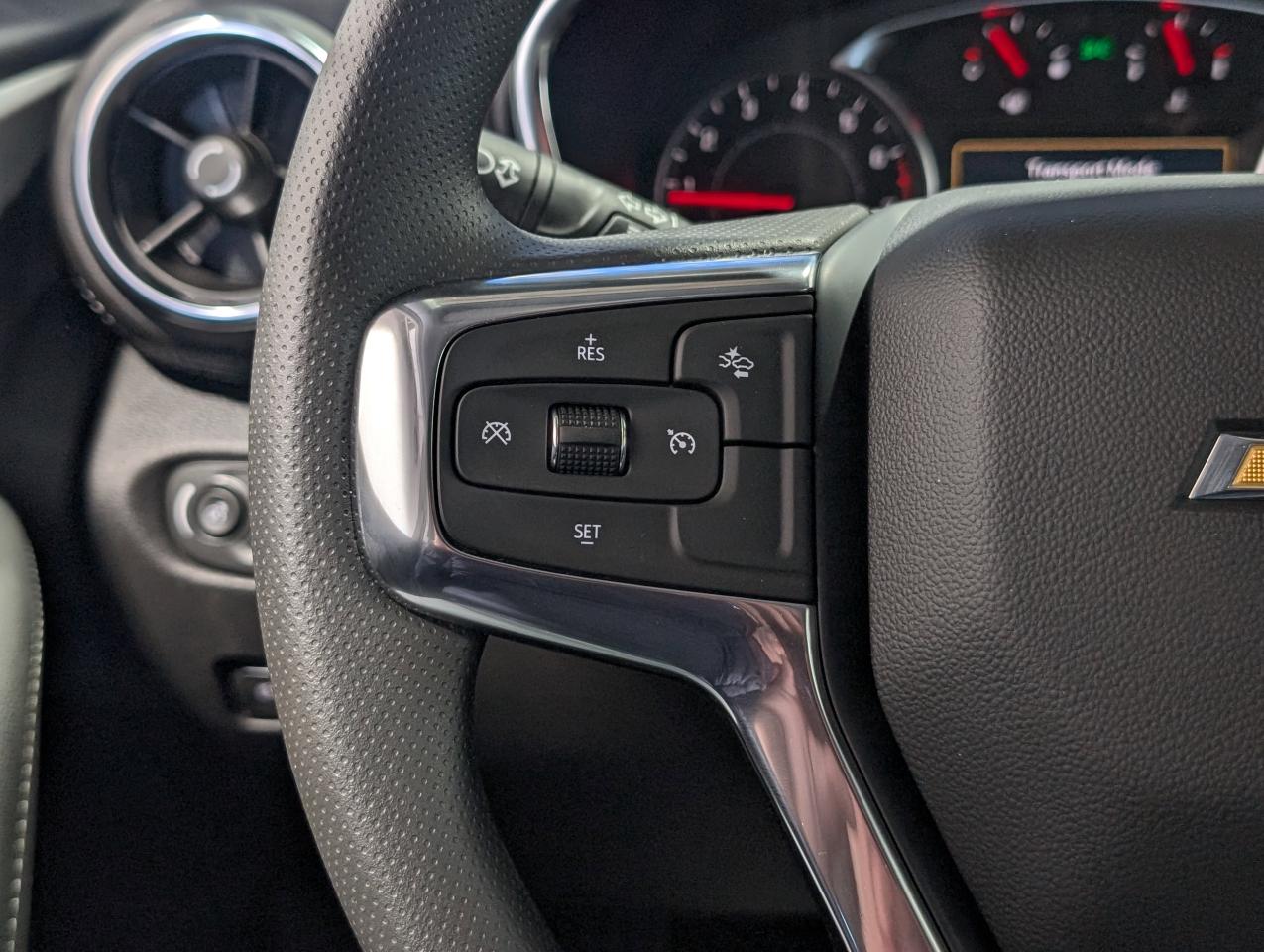 2025 Chevrolet Blazer LT Photo