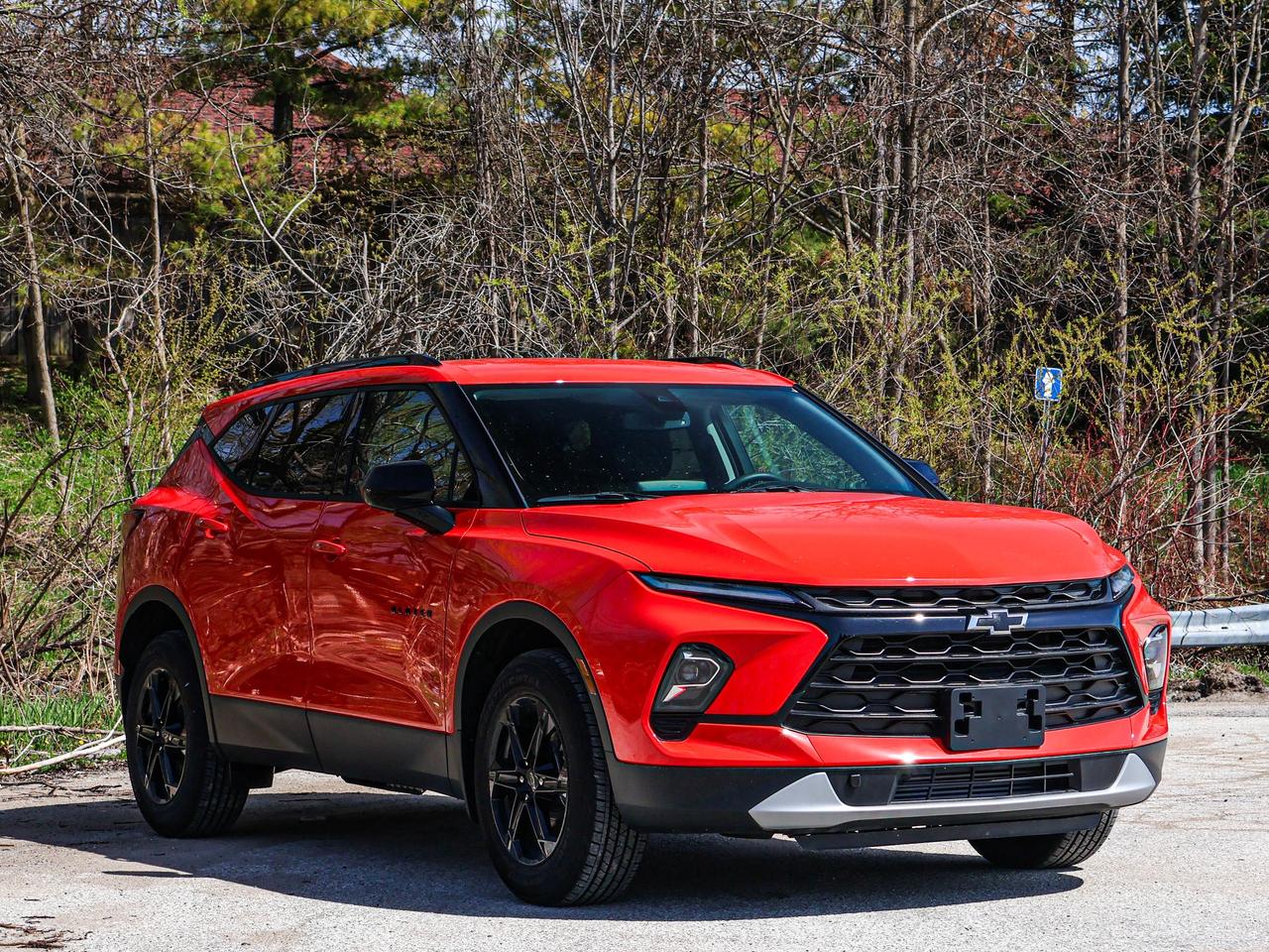 2025 Chevrolet Blazer LT Photo2
