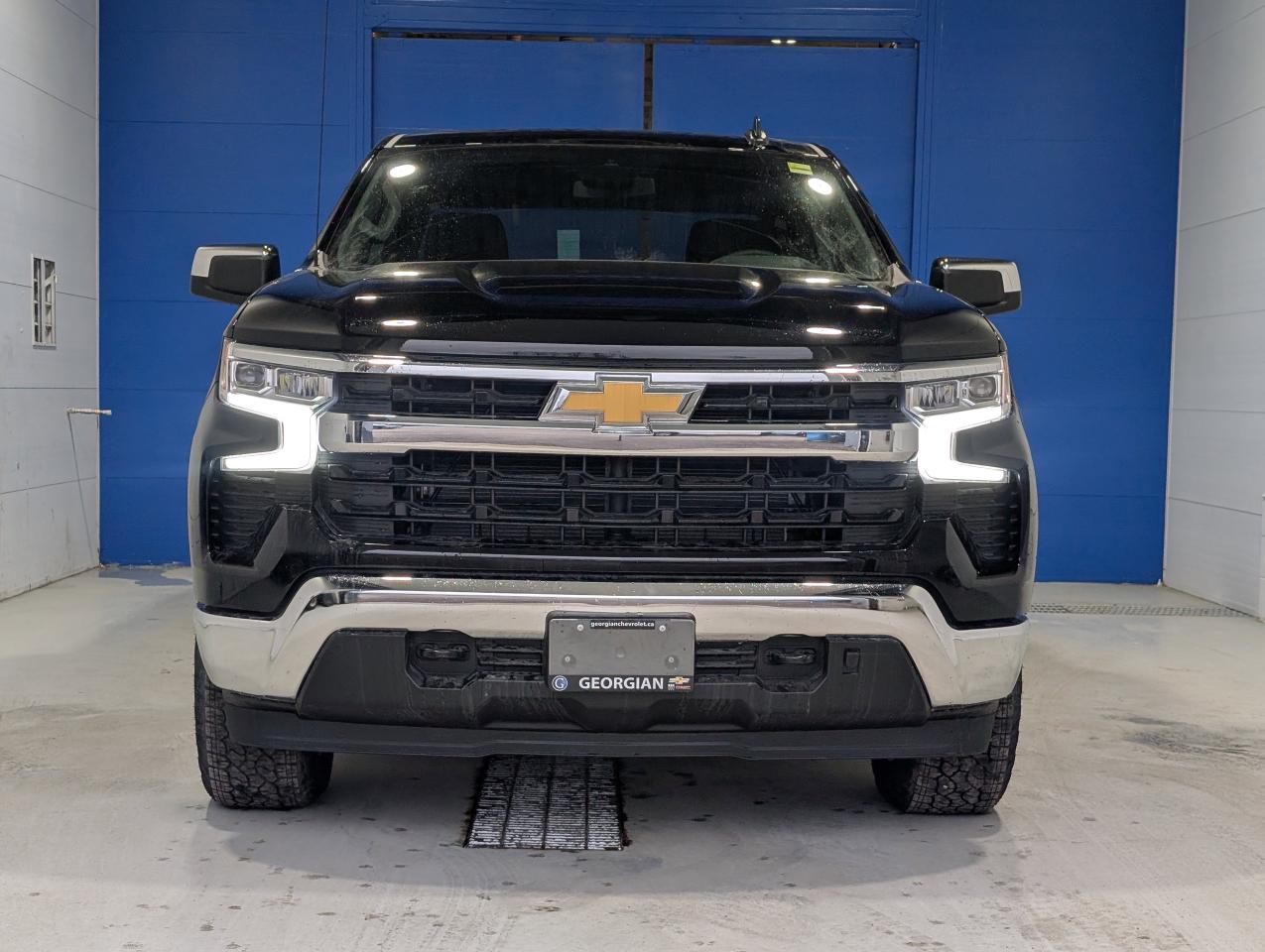 2025 Chevrolet Silverado 1500 LT Photo