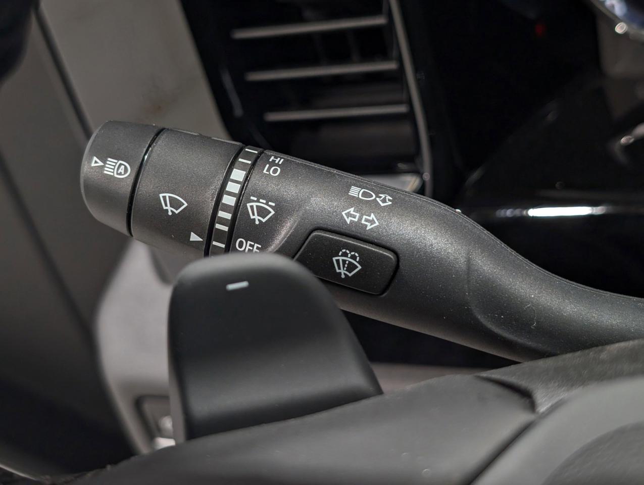 2025 Chevrolet Silverado 1500 LT Photo