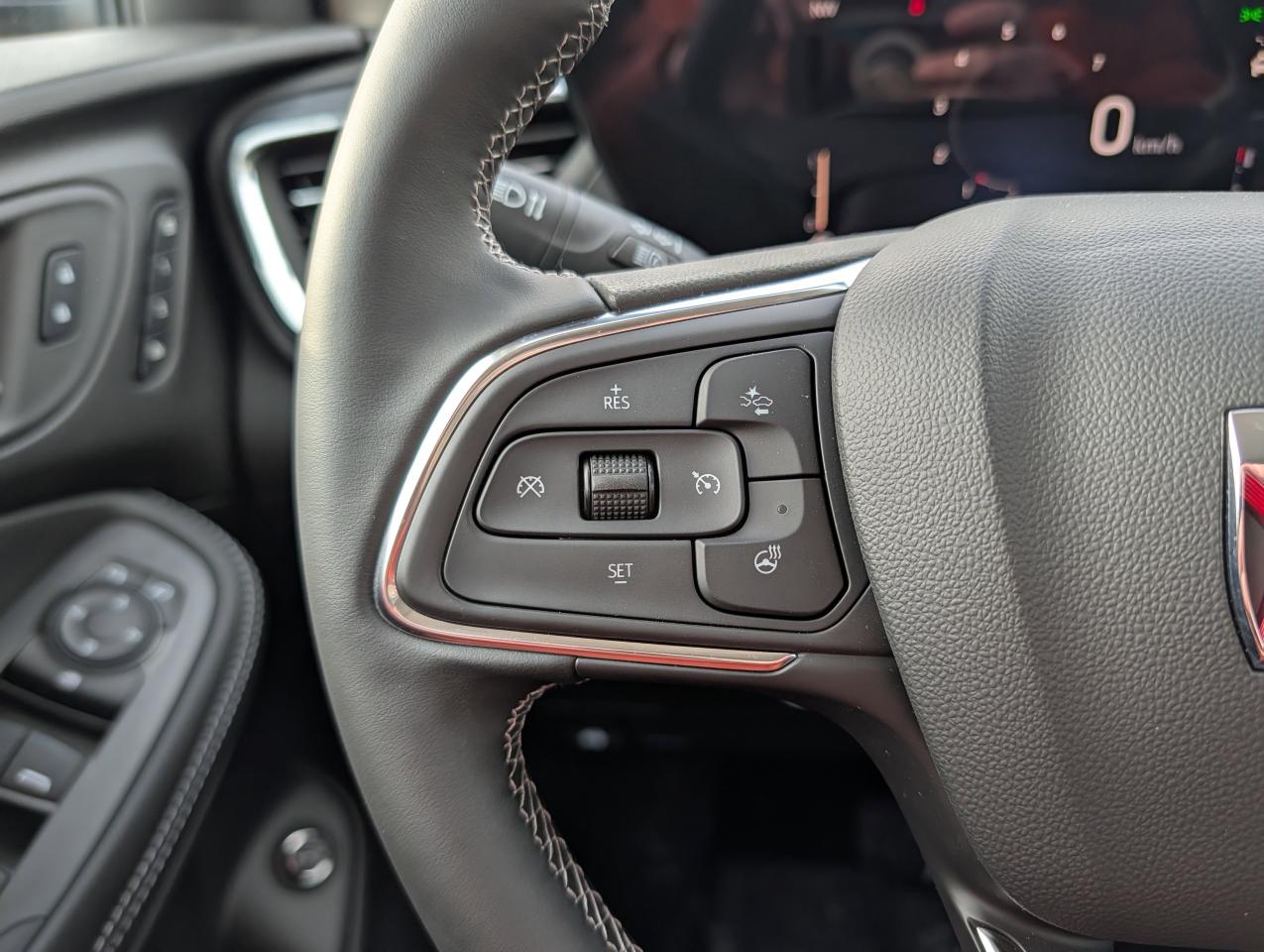 2025 Buick Encore GX Avenir Photo