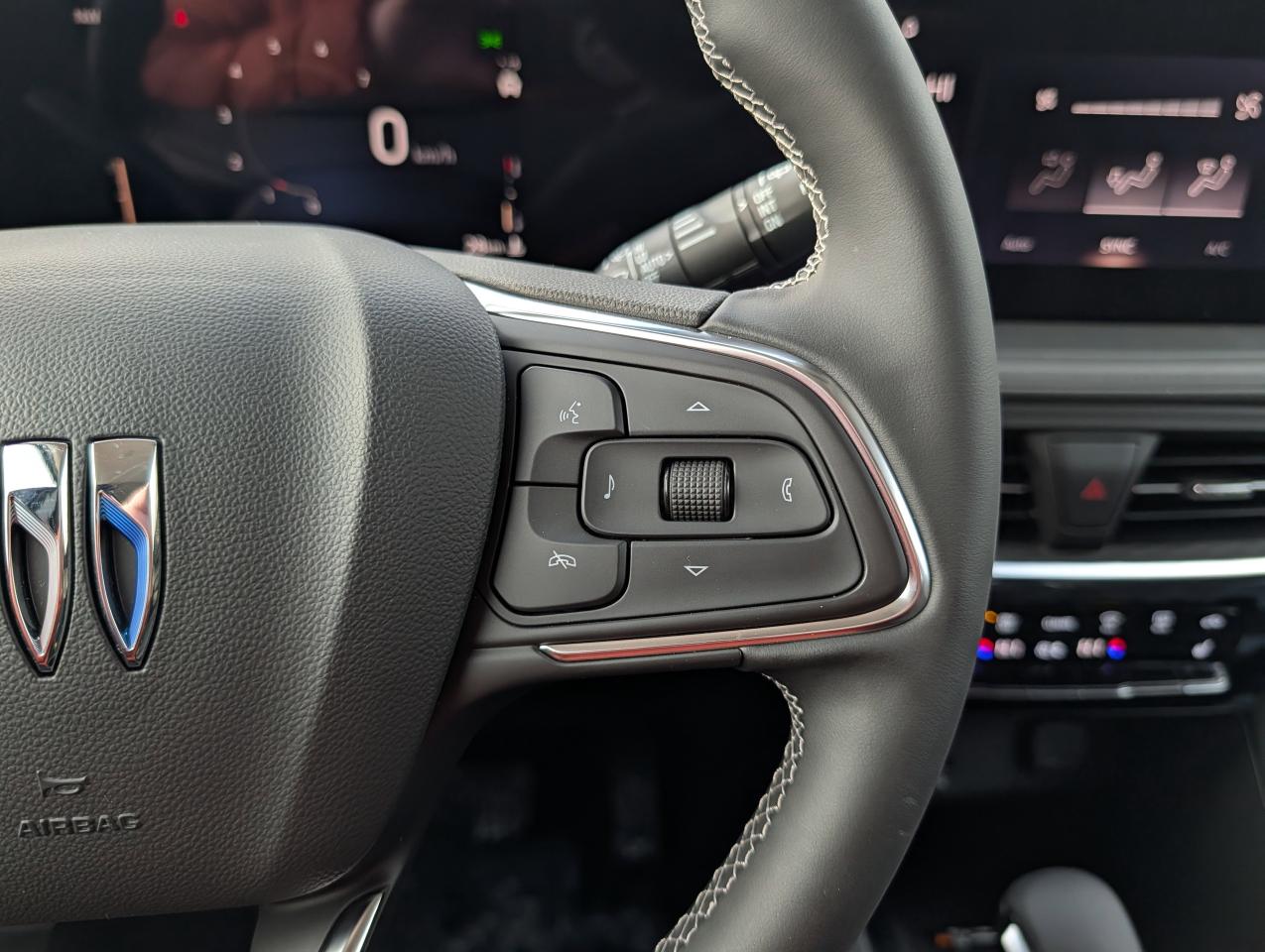 2025 Buick Encore GX Avenir Photo