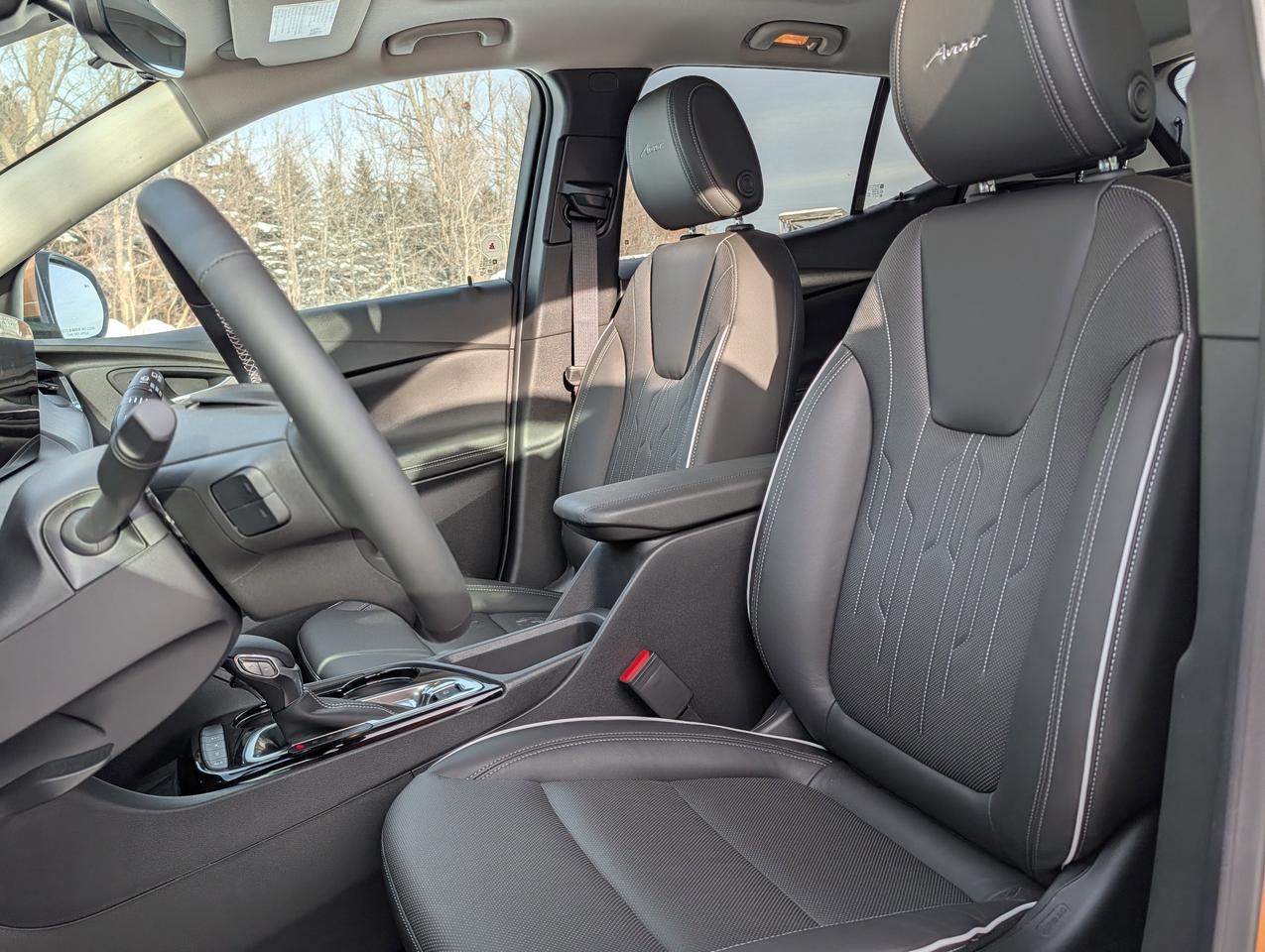 2025 Buick Encore GX Avenir Photo
