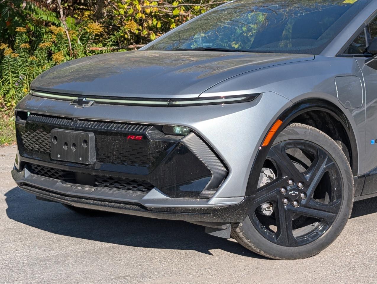 2025 Chevrolet Equinox EV RS Photo