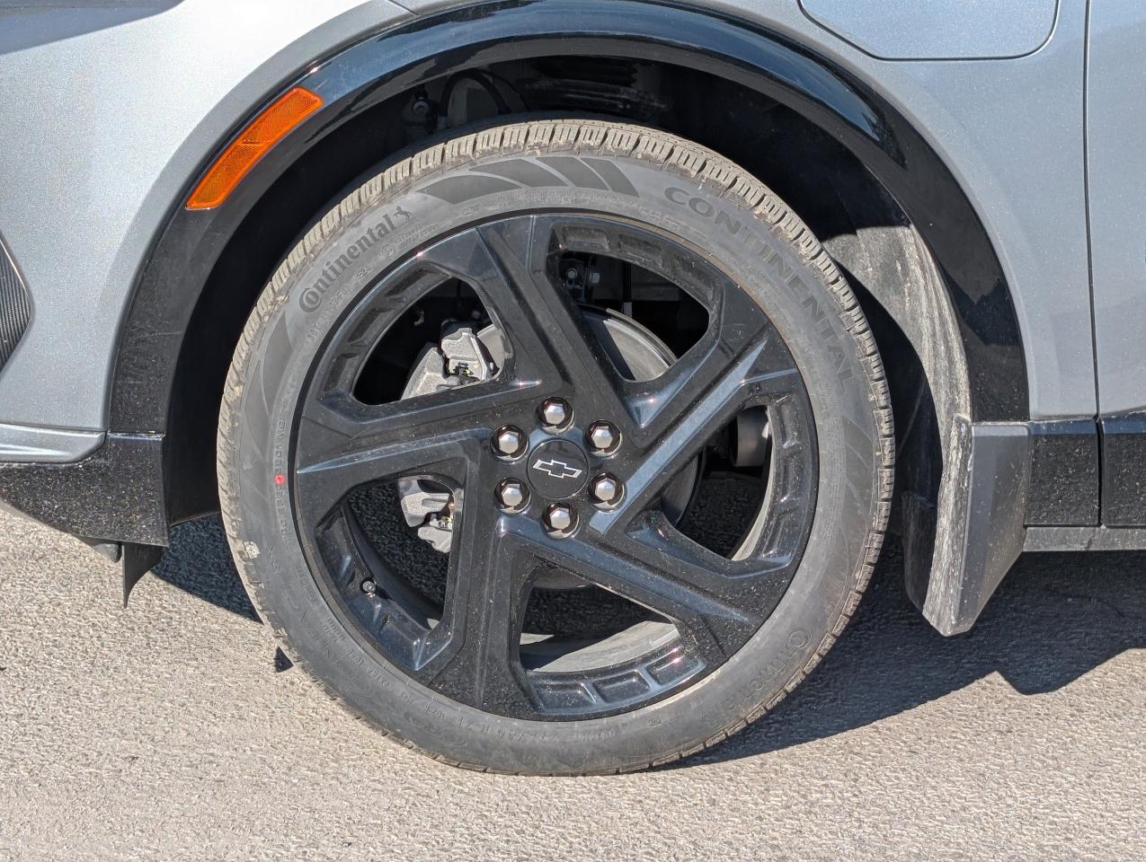 2025 Chevrolet Equinox EV RS Photo