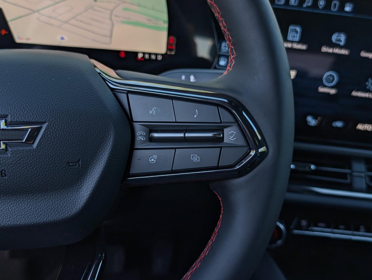 2025 Chevrolet Equinox EV RS Photo